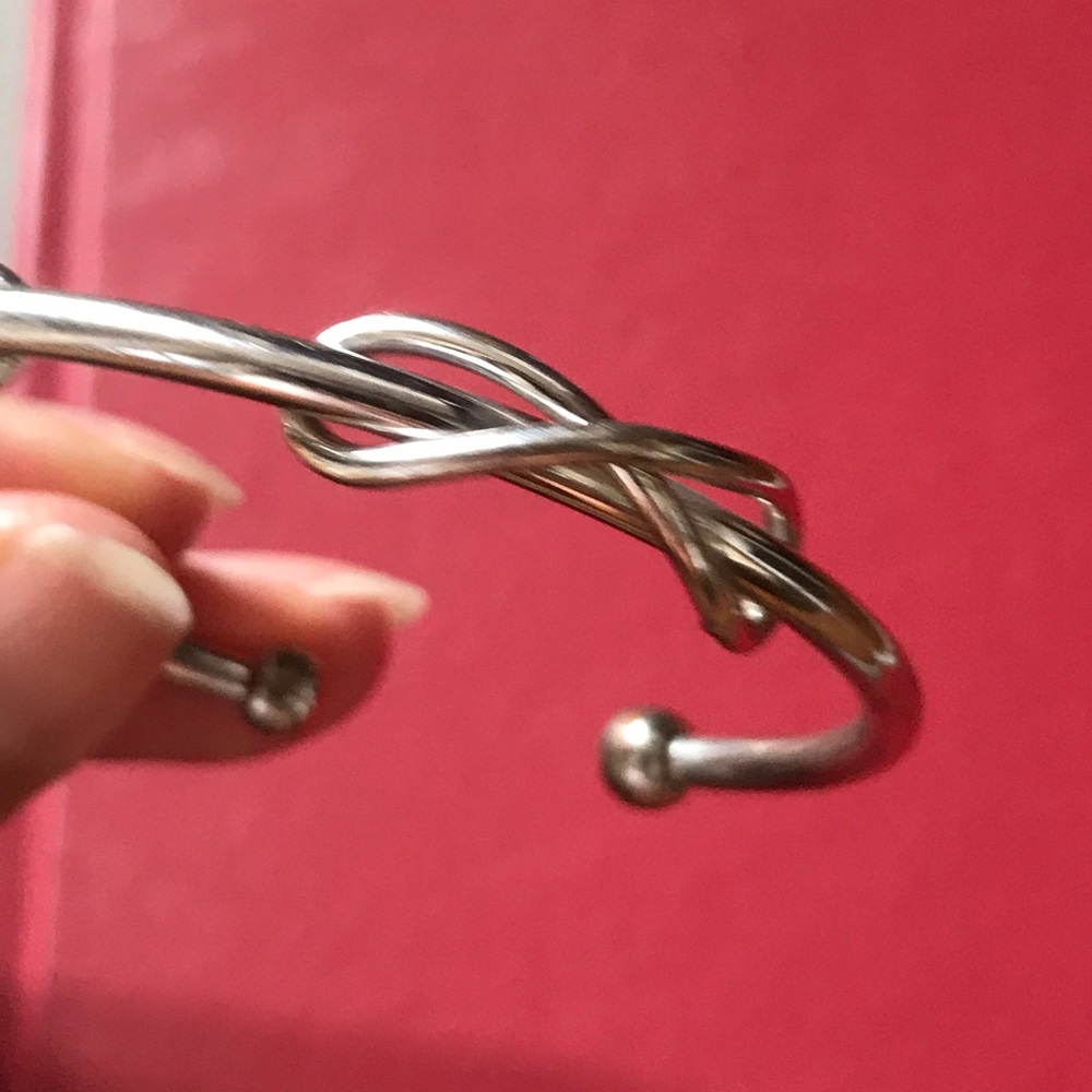 Double infinity bangle - Picture 3 of 3